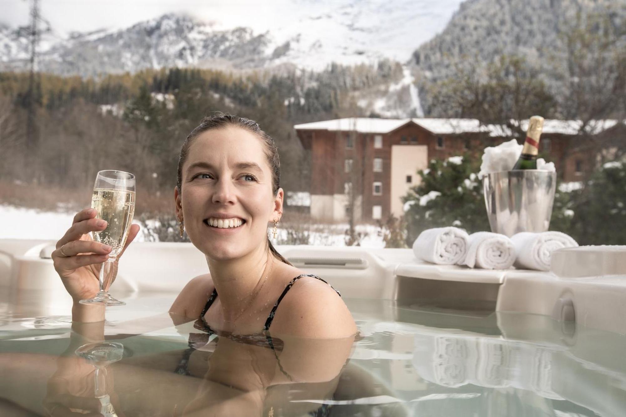 Tiki Lodge - Hot Tub & Sauna Chamonix Exterior photo